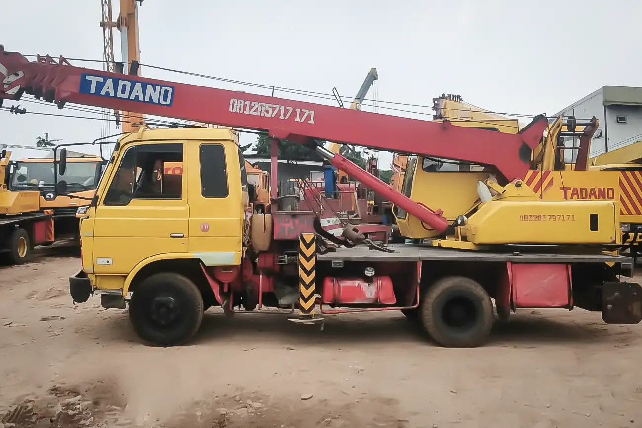 Crane 7 Ton Panjang Bom 21 m
