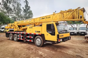 Crane 25 Ton Panjang Bom 39 m