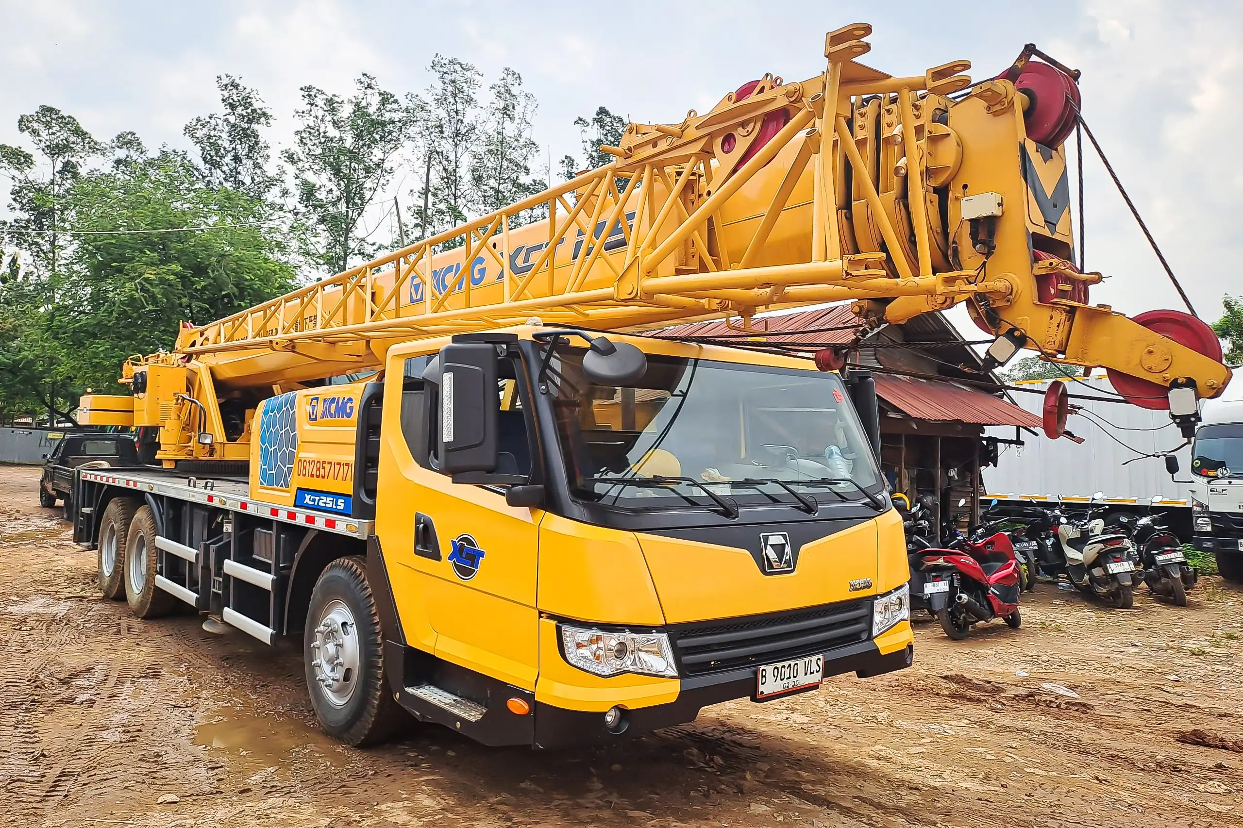 Sewa Crane Serang untuk Proyek Pelabuhan dan Gudang