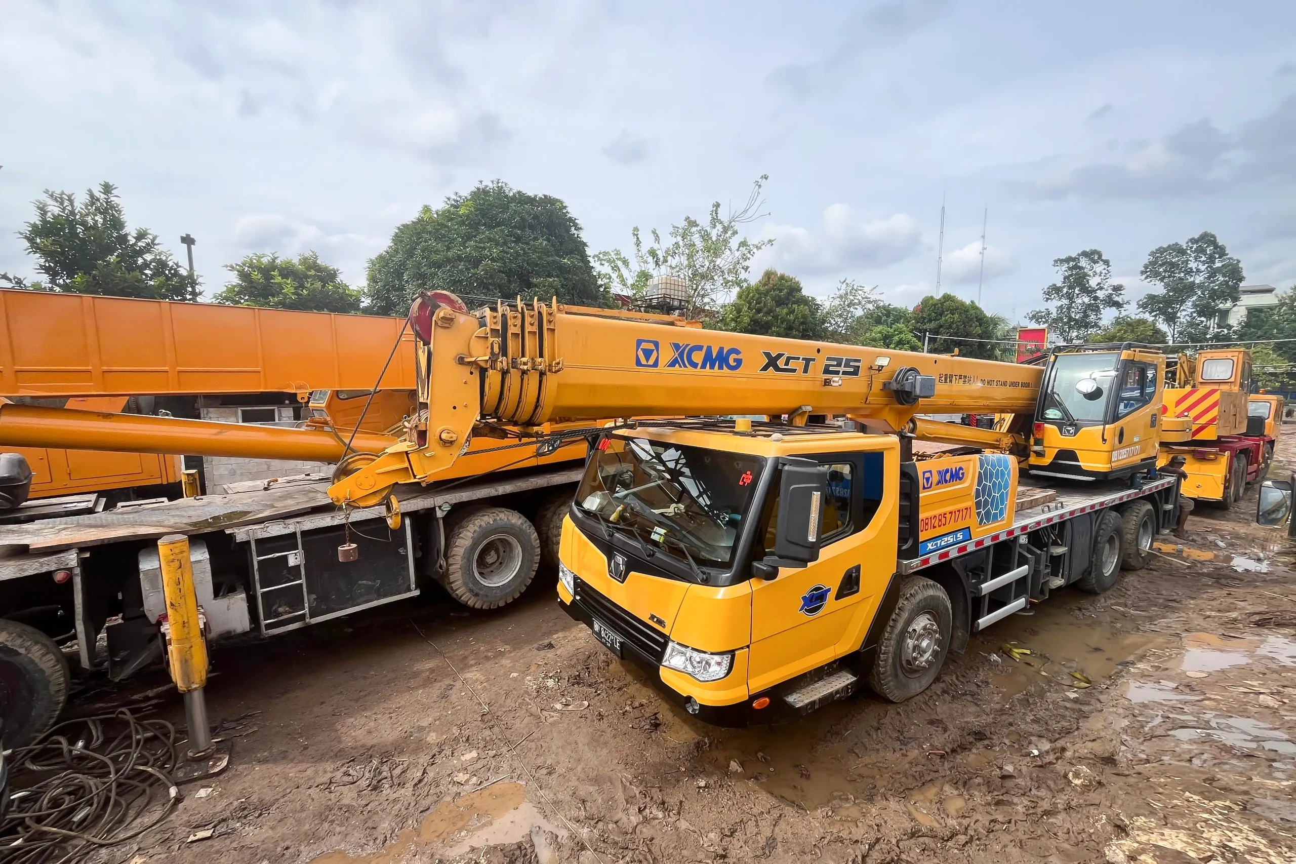 Sewa Crane Cilegon untuk Proyek Industri Baja