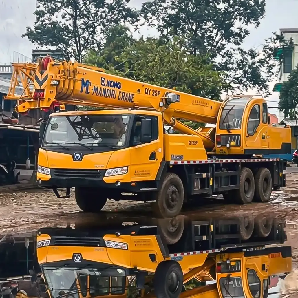 Truck Mandiri Crane